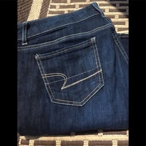 🔴American Eagle Straight Jeans🔴